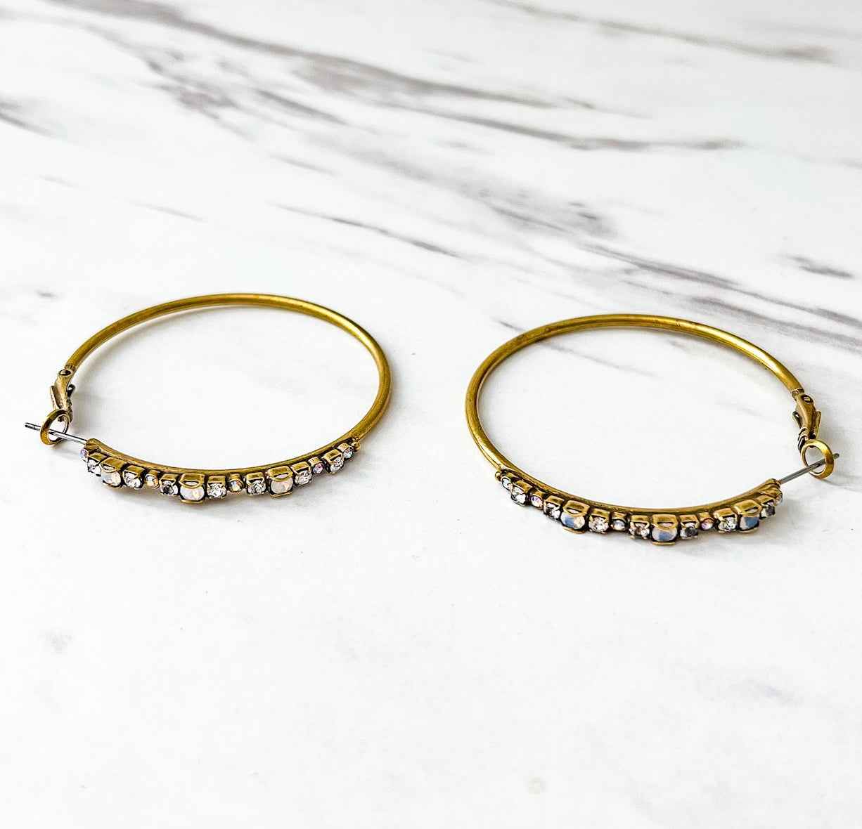EDN79AGROB Antique Gold Crystals Hoop Earrings Rocky Beach