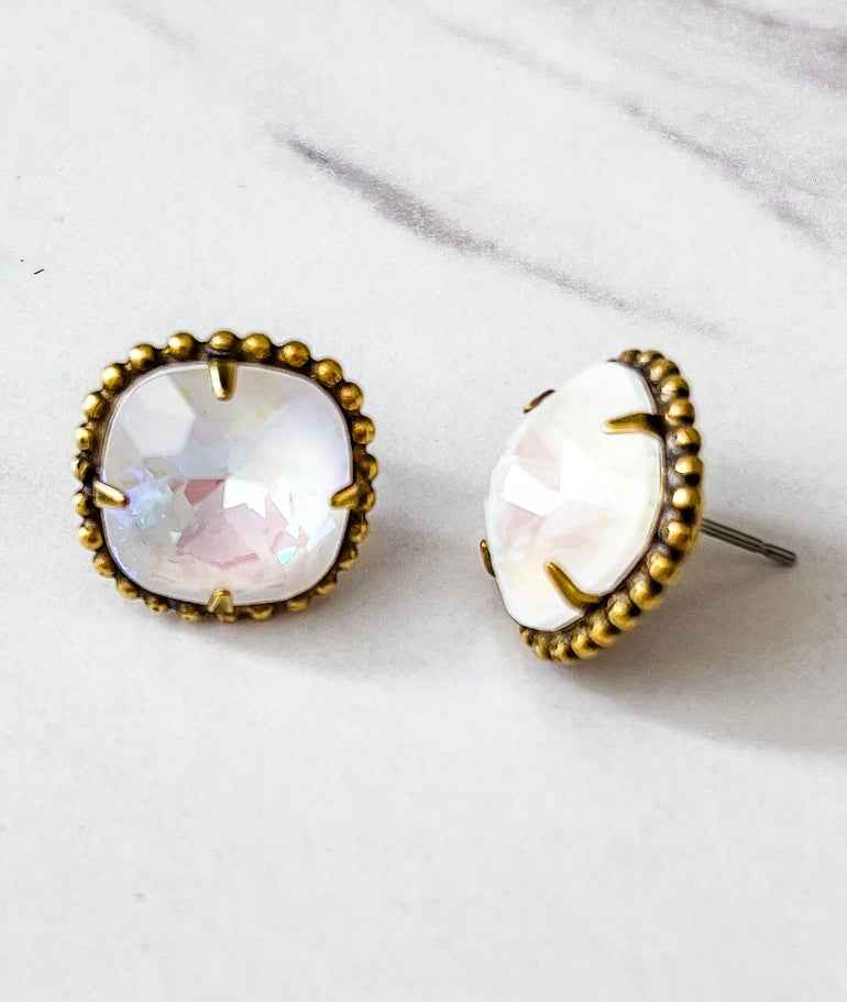 EBX10AGROB Antique Gold Cushion-Cut Solitaire Stud Earrings Rocky Beach