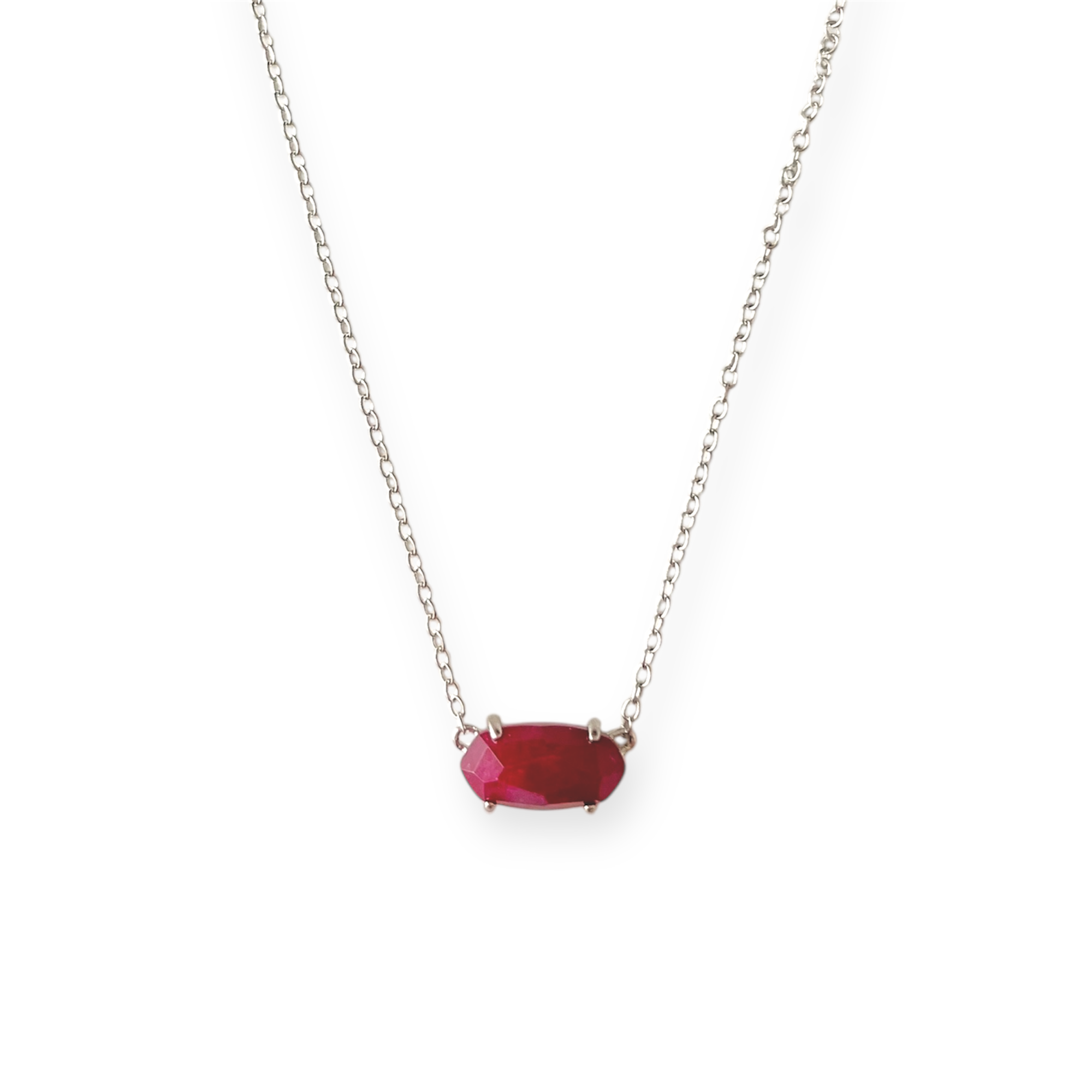 Ever Silver Pendant Necklace in Maroon Jade