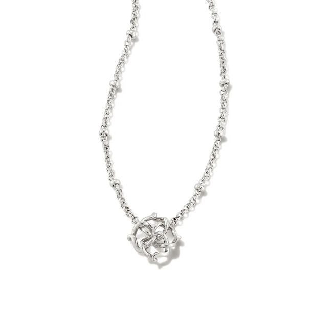 Kelly Short Pendant Necklace in Silver