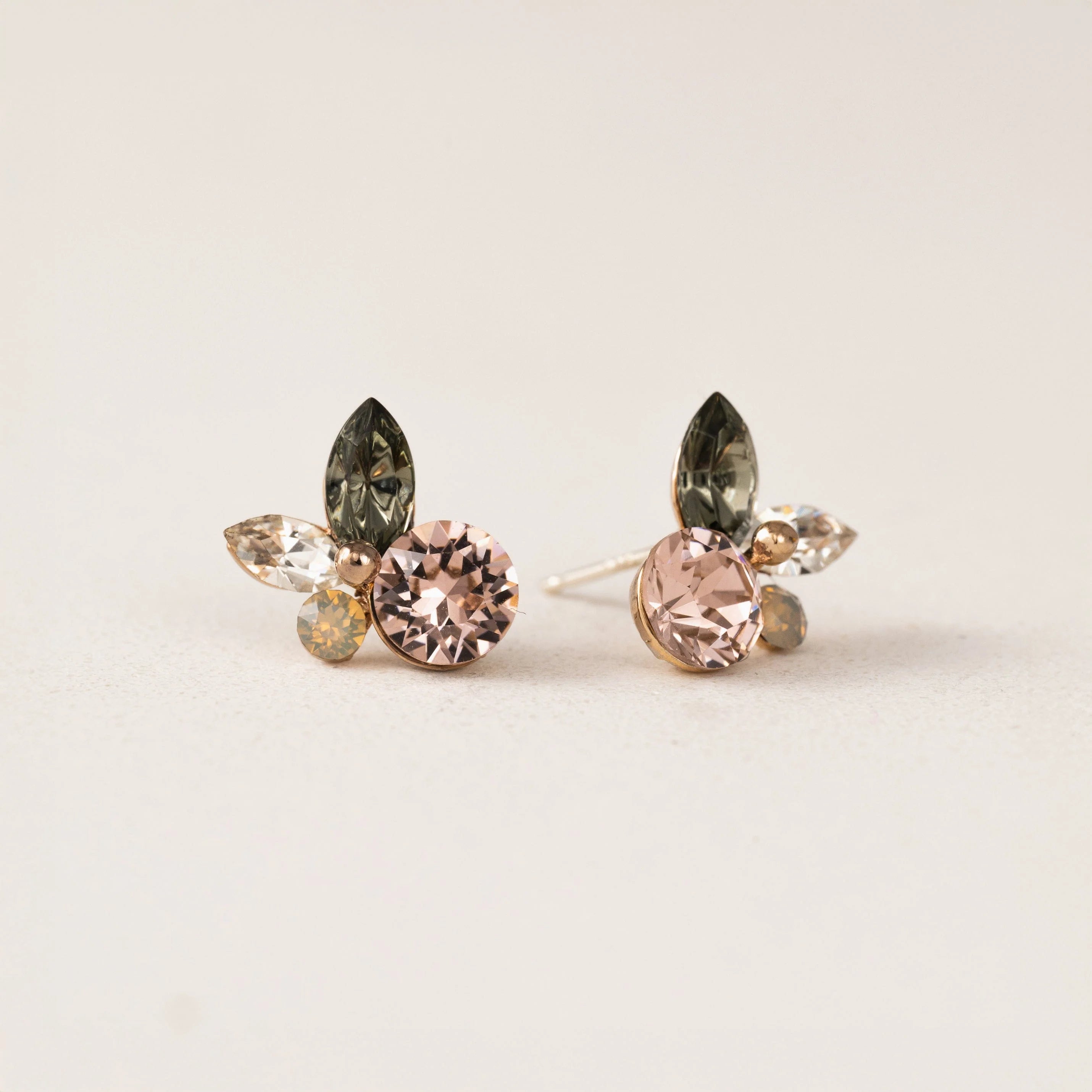 Corsage Post Earrings Pink