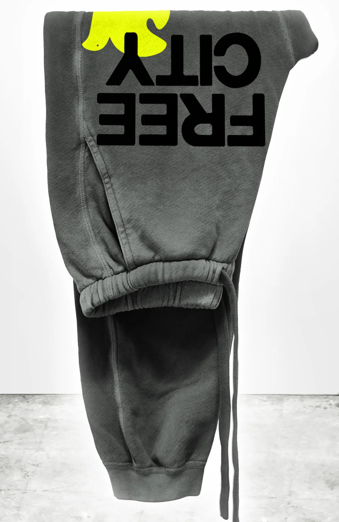 FREECITYLARGE SUNFADES pocket sweatpant - GREYART - Bella's House Tulsa