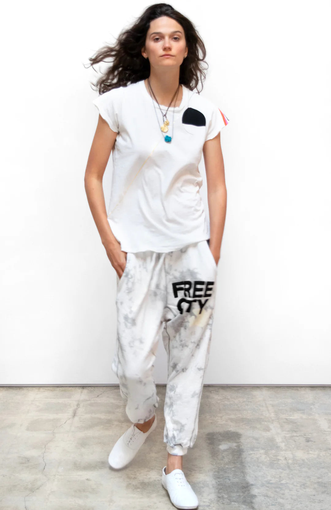 SUPERBLEACHOUT FREECITY POCKET sweatpant - whitestorm