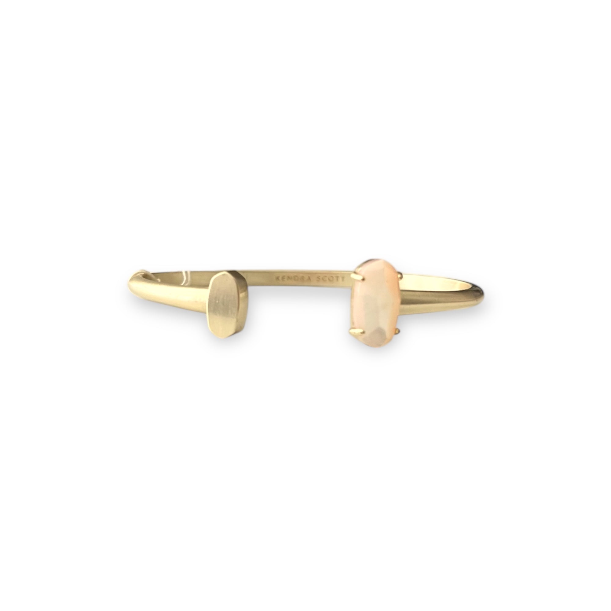 Vada Pinch Gold Bracelet in Ivory Mother of Pearl